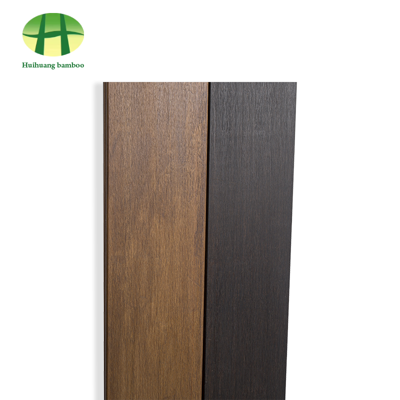 أرضيات من الخيزران الثقيل اللامع باللون الطبيعي